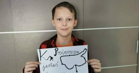 Dzieci nadsyłają swoje zdjęcia i prace.