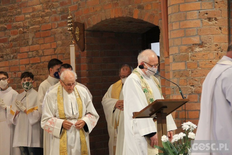 Modlitwa w intencji śp. ks. Janusza Malskiego w głogowskiej kolegiacie