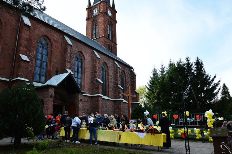 XX Dzień Papieski w Nowej Rudzie Słupcu