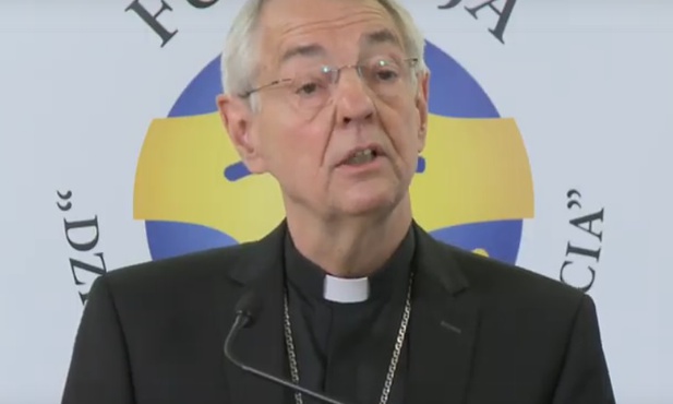 Abp Schick: Jan Paweł II odnowił pojęcie "solidarności" w Kościele