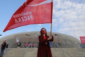 Szlachetna Paczka wciąż poszukuje ponad 3 tys. wolontariuszy