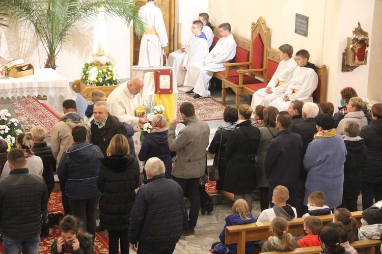 Październikowe nabożeństwo fatimskie w Łąkcie