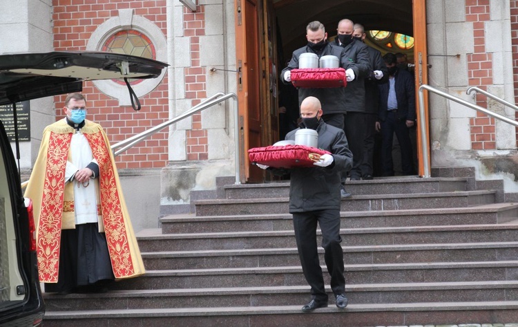 Pogrzeb dzieci nienarodzonych w Bielsku-Białej Kamienicy