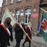 Nadanie imienia św. Jana Pawła II szkole podstawowej w Trzebiczu