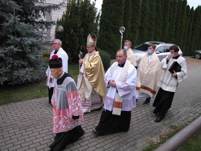 Przasnysz. Wprowadzenie relikwii św. Jana Pawła II