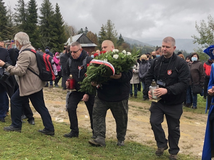 Poświęcenie pomnika por. Stanisława Kopika "Zemsty" na Zapolance w Złatnej