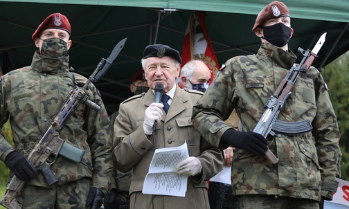 Podczas uroczystości Władysław Santera zaprezentował najnowszą publikację: wspomnienia ppłk Władysława Foksy: "Niezłomny. Żołnierz "Bartka".