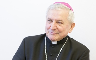 Franciszek przyjął rezygnację biskupa Edwarda Janiaka
