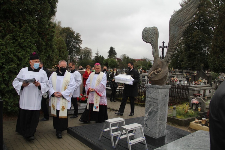 Tuchów. Pierwszy pochówek dzieci, które zmarły przed urodzeniem