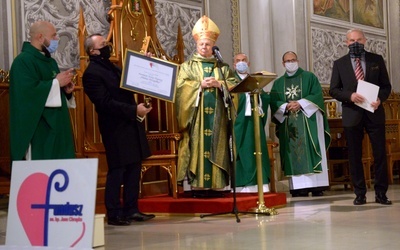 Tegoroczny werdykt kapituły Funduszu im. bp. Jana Chrapka został ogłoszony na zakończenie Mszy św., sprawowanej w intencji tragicznie zmarłego drugiego biskupa radomskiego.