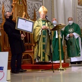 Tegoroczny werdykt kapituły Funduszu im. bp. Jana Chrapka został ogłoszony na zakończenie Mszy św., sprawowanej w intencji tragicznie zmarłego drugiego biskupa radomskiego.