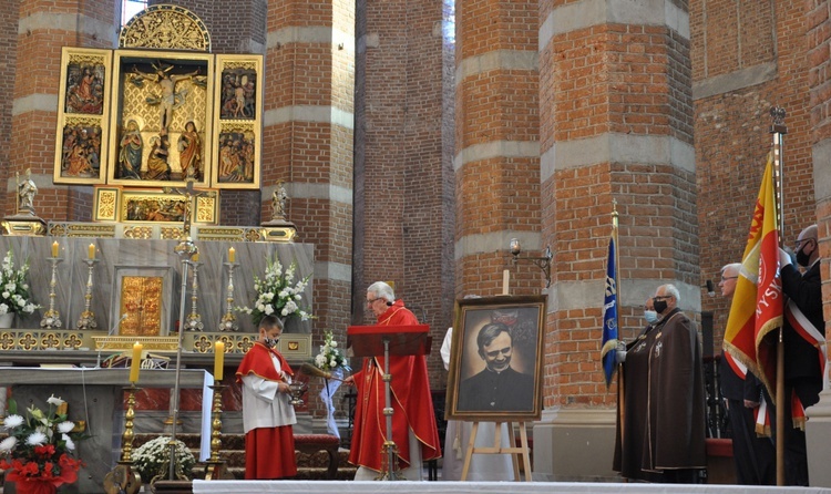 Obraz ks. J. Popiełuszki w nyskiej bazylice