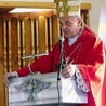 Bp R. Pindel wydał zalecenia w związku  ze wzrostem zakażeń. 