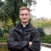 	Ks. Paweł święcenia kapłańskie przyjął  w 2016 roku. 