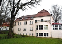 Tak dzisiaj wygląda sanatoryjny budynek, w którym mieścił się ośrodek „Lebensborn”.