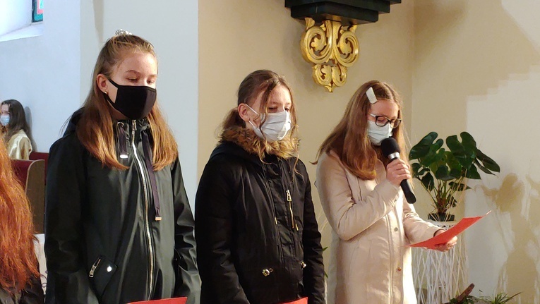 Przedstawienie z okazji Dnia Papieskiego w Łagiewnikach