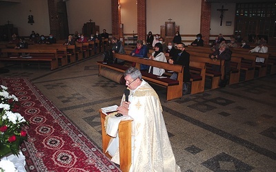 ▲	Czas jubileuszowej adoracji.