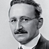 W 1974 r. Friedrich Hayek otrzymał Nadrodę Nobla z ekonomii.