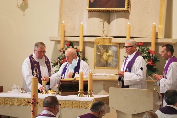 Pogrzeb śp. ks. Mieczysława Grabowskiego w Słotwinie