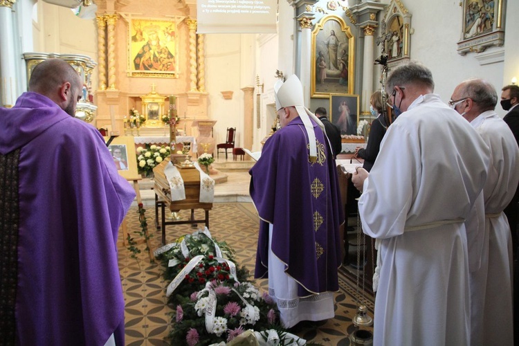 Pogrzeb śp. ks. Edwarda Kobiesy w Kończycach Małych