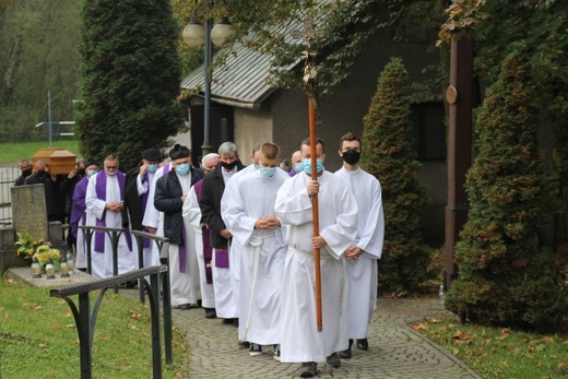 Pogrzeb śp. ks. Edwarda Kobiesy w Kończycach Małych