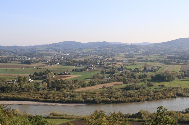 Melsztyn. Zamek z widokiem