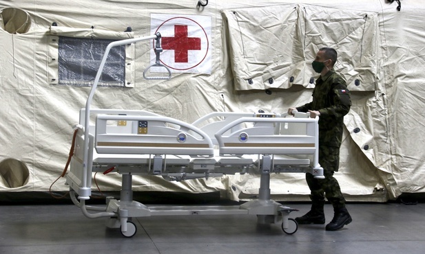 Czechy: Po raz pierwszy prawie 15 tys. nowych przypadków zakażenia SARS-CoV-2