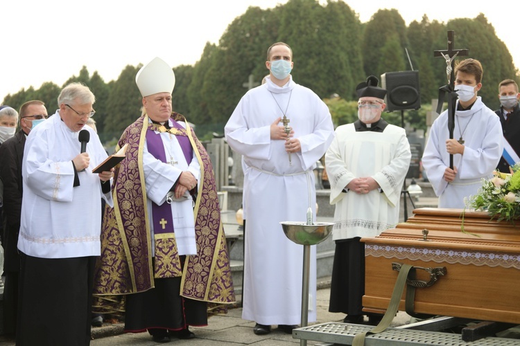 Pogrzeb śp. ks. prał. Alojzego Zubra w Skoczowie