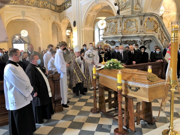 Pogrzeb śp. ks. prał. Alojzego Zubra w Skoczowie