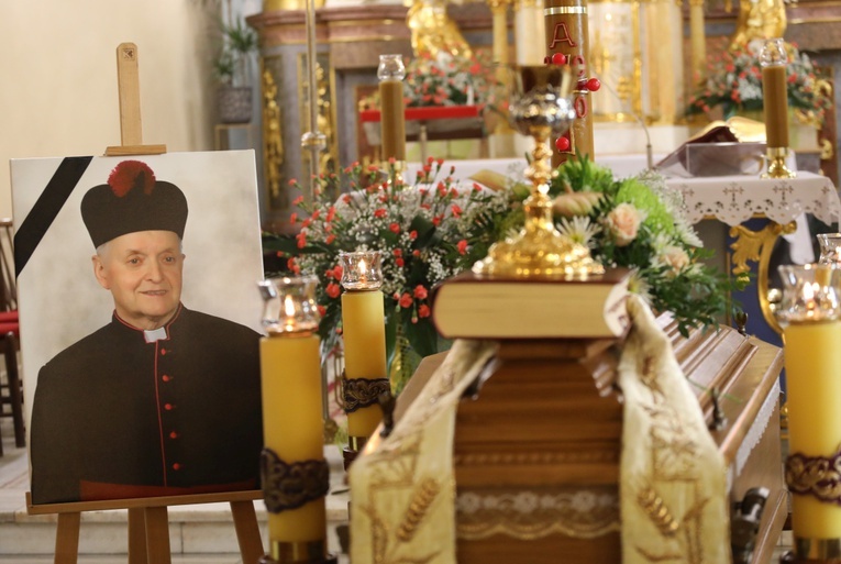 Pogrzeb śp. ks. prał. Alojzego Zubra w Skoczowie