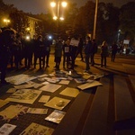 Protest przed radomską katedrą