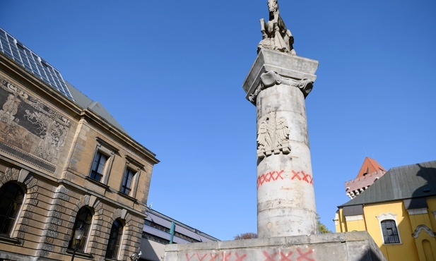 Poznań: Zniszczenia po manifestacjach