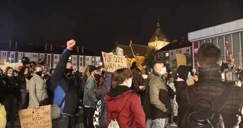 Marsz protestacyjny w Koszalinie