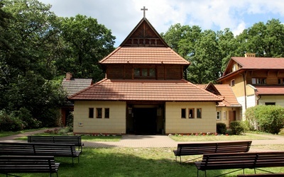 Kaplica sióstr franciszkanek w Laskach będzie zamknięta do 8 listopada.