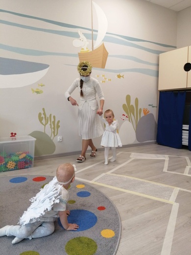 Najazd aniołów i świętych w "Lupikowie"