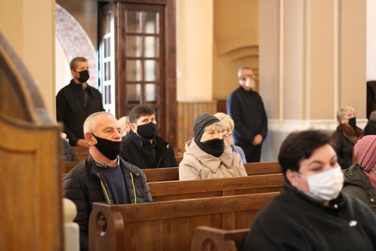 Maków Mazowiecki. Pogrzeb ks. kan. Andrzeja Nowakowskiego