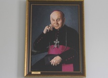 Bp Piotr Gołębiowski zmarł podczas Mszy św. celebrowanej w kaplicy sióstr służek NMP Niepokalanej w Nałęczowie.