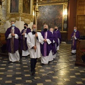 Sandomierz. Dzień zaduszny