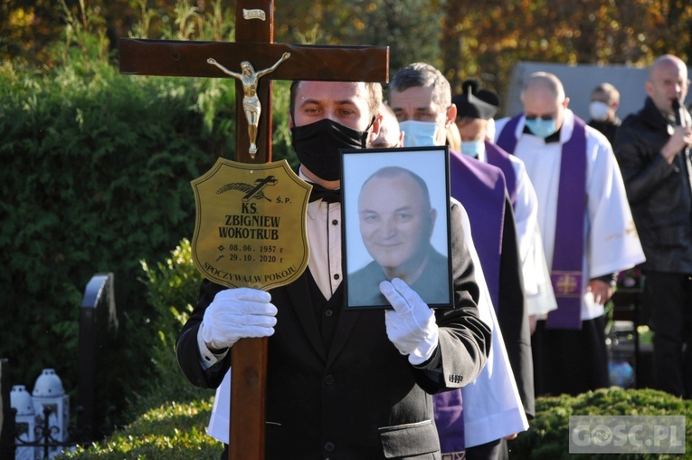 Ostatnie pożegnanie śp. ks. Zbigniewa Wokotruba