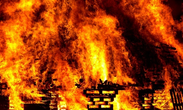 Zmasakrowane kobiety i dzieci na szkolnym terenie