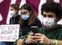Włochy: zakony apelują o otwarcie szkół, ubodzy bez nauczania
