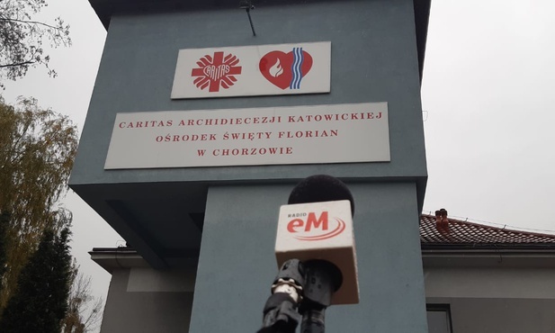Śląskie. Wolontariusze pomagają w Domach Pomocy Społecznej