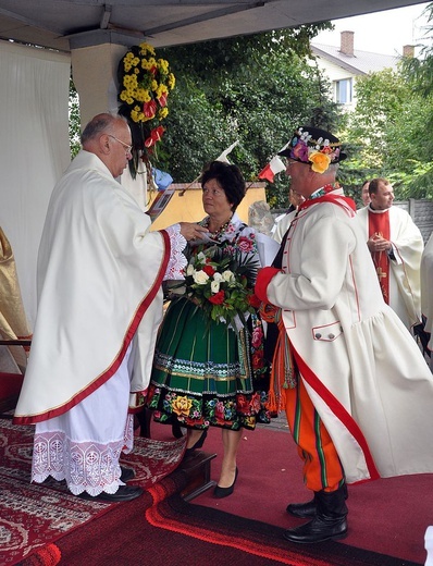 Bp Józef Zawitkowski w kadrach R. Taflińskiego