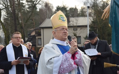 Śp. bp Józef był wielkim czcicielem Niepokalanej.