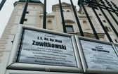 Łowicz. Uroczystości żałobne śp. bp. Józefa Zawitkowskiego