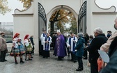 Łowicz. Uroczystości żałobne śp. bp. Józefa Zawitkowskiego