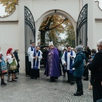 Łowicz. Uroczystości żałobne śp. bp. Józefa Zawitkowskiego