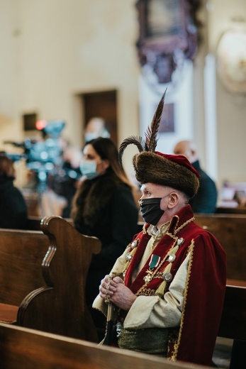 Łowicz. Uroczystości żałobne śp. bp. Józefa Zawitkowskiego