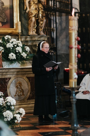 Łowicz. Uroczystości żałobne śp. bp. Józefa Zawitkowskiego