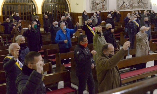 Męski Różaniec w bazylice św. Kazimierza